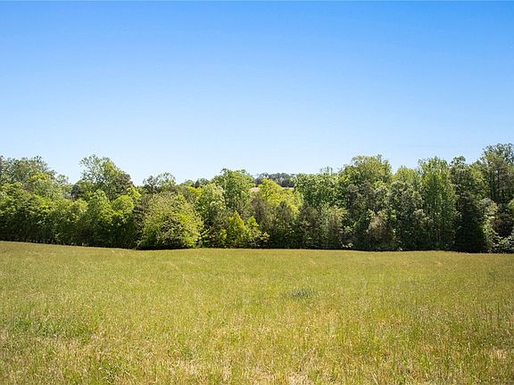 3rd image of 249 Farmers Hill Rd