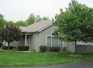 41 Stone Ridge Blvd, Hermitage, PA 16148