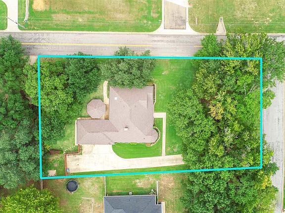 4th image of 3145 Eagle Dr