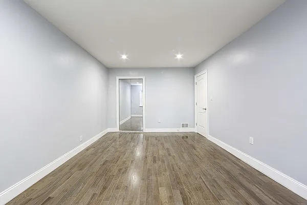 Sold by Keystone Realty USA Corp | media 9