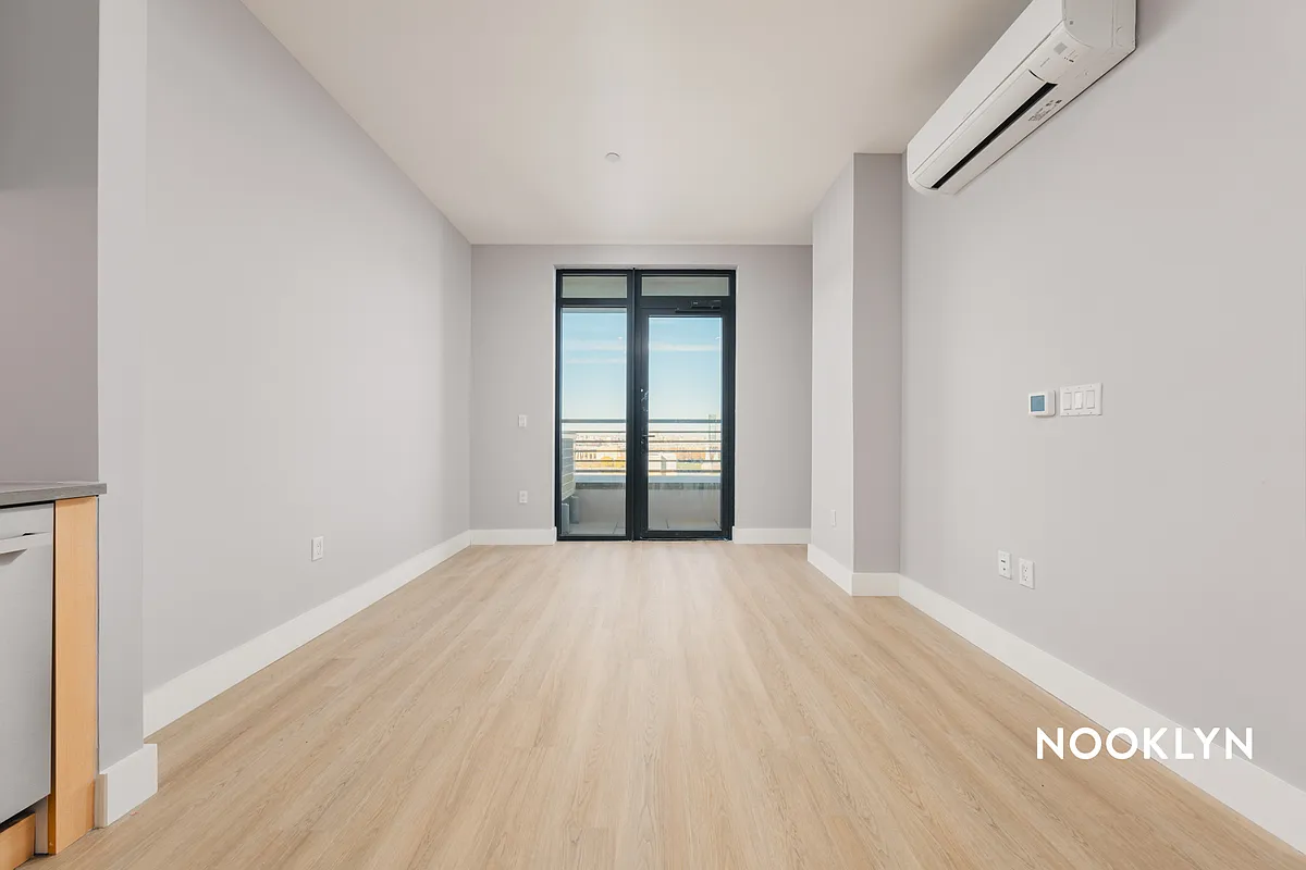 Building Photo - 26-25 4th St #1631