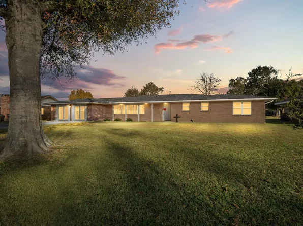4511 Young Ln, Lake Charles, LA 70605