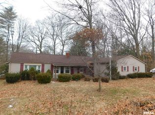 7629 Wildwood Acres Rd, Springfield, IL 62707