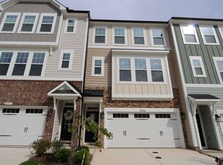 10008 Secluded Garden Dr, Apex, NC 27523