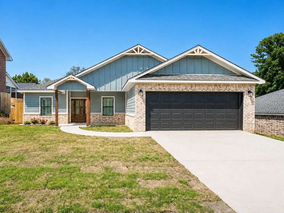 1st image of 703 Bluebonnet Ln