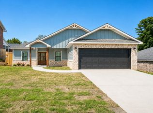 703 Bluebonnet Ln, Marshall, TX 75672