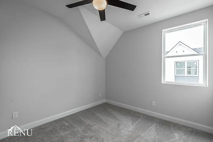 5687 Sofias Cir — Photo 17