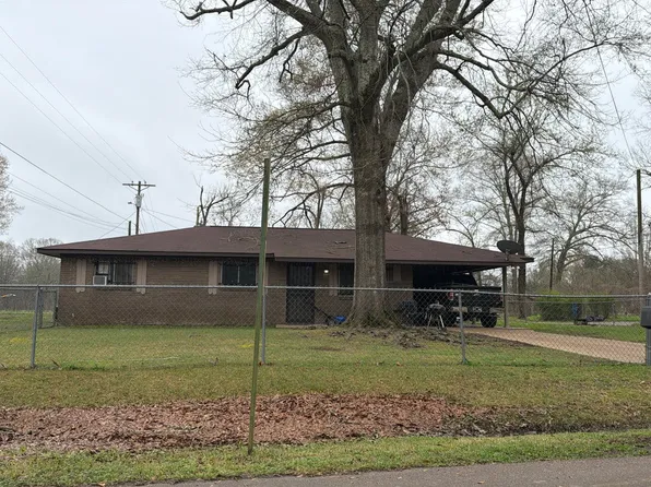 102 Otis Redding Dr, Natchez, MS 39120