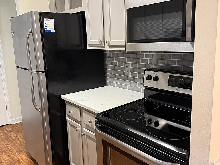 300 Johnson Ferry Rd #A709 — Photo 1