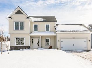 191 Mossy Oak Cv, West Henrietta, NY 14586