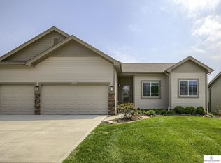 16163 Sunflower St, Bennington, NE 68007