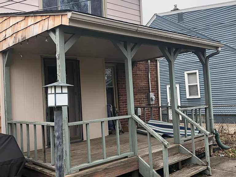126 N Wilson Ave — Photo 13