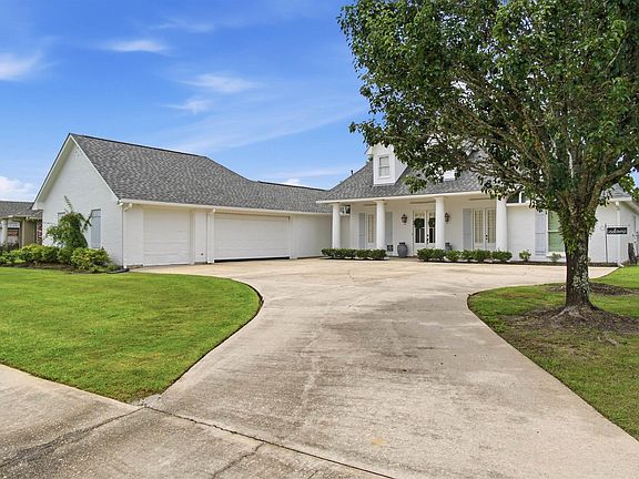 2nd image of 17628 Lake Vista Dr