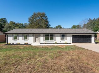 207 Oakmont Dr, Boiling Springs, SC 29316