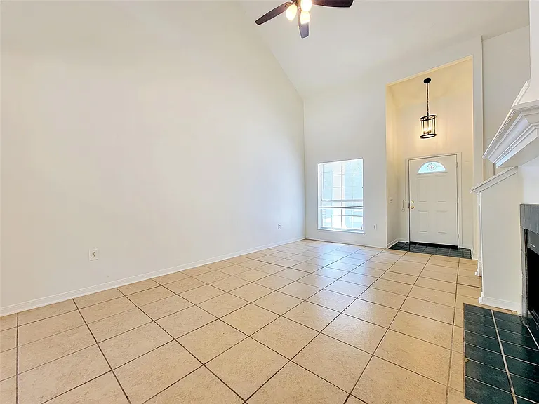 7400 Muffin Dr — Photo 6