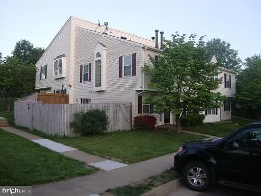 6128 Hoskins Hollow Cir #B — Photo 2