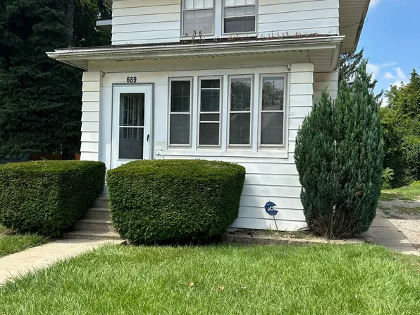 689 N Perry St, Pontiac, MI 48342