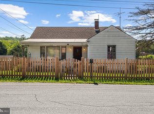 246 Maryland Ave, Hancock, MD 21750
