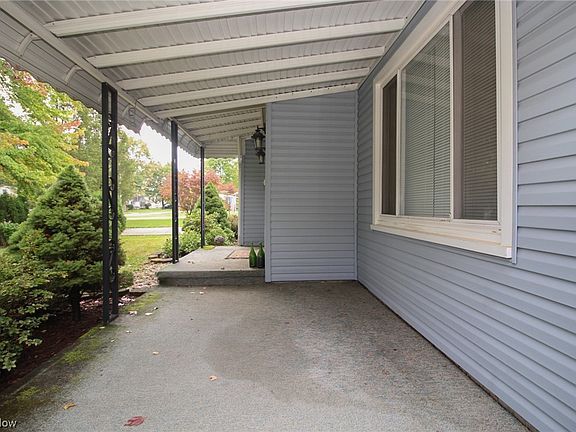 2nd image of 452 Forest Hill Dr