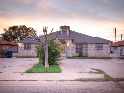 204 S Espana Dr, Laredo, TX, 78043