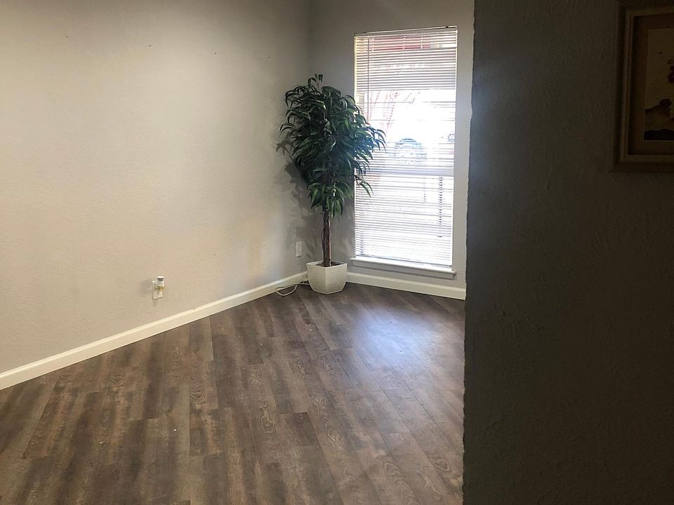 1st image of 2200 Landmark Ct