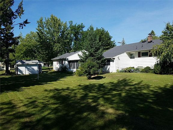 3rd image of 225 Elm St