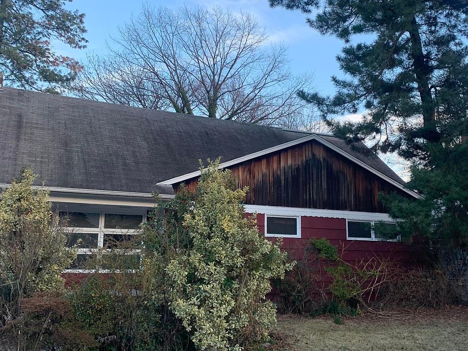 2nd image of 17 Carolina Pl