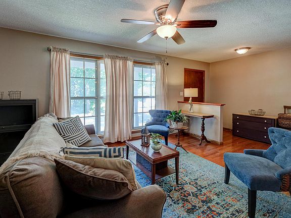 5th image of 1258 Circle Dr