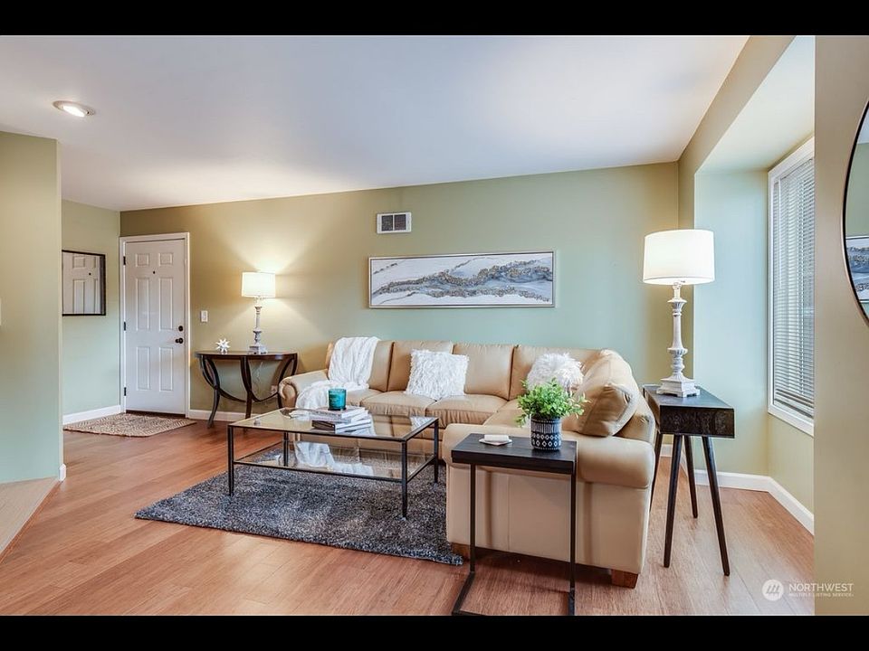 1st image of 17022 128th Ln NE