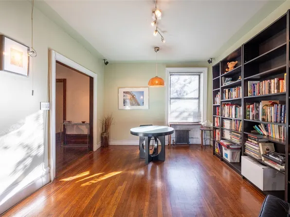 212 E Tremont Avenue #8, Bronx, NY 10457