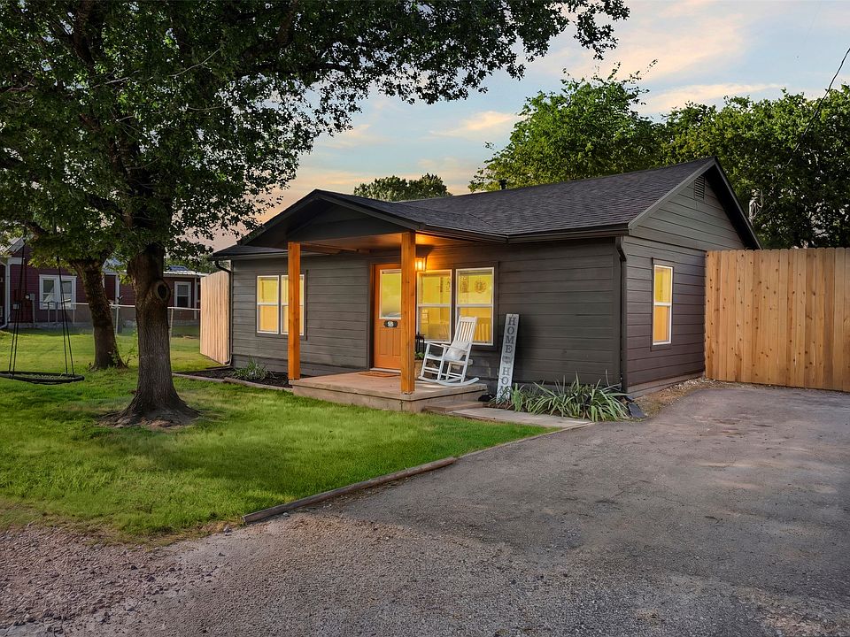 1st image of 505 E Ross St
