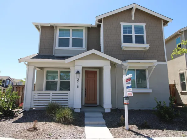 2716 Amora Circle, Santa Rosa, CA 95407
