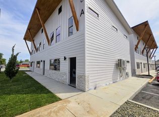 718 N Volland St #B110, Kennewick, WA 99336