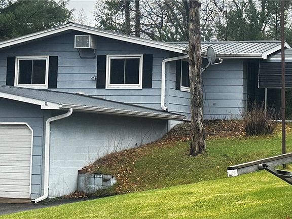 2nd image of 29836 Long Lake Road