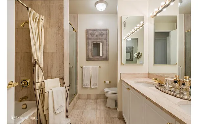 Rented by Douglas Elliman | media 12