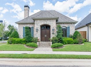 1920 Shaded Willow Ln, Shreveport, LA 71106