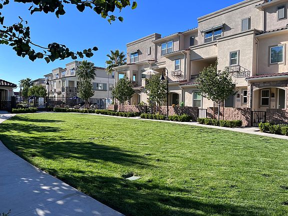 4th image of 1601 Saint Simon Cir #C