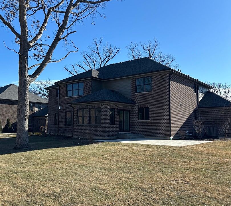 2nd image of 1177 Sycamore Dr