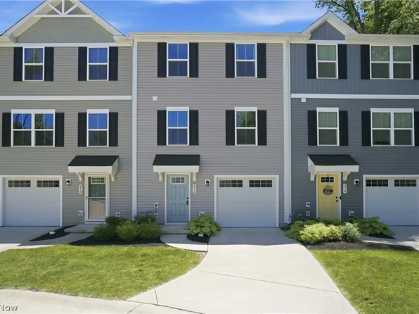 212 Raintree Ln, Painesville, OH 44077