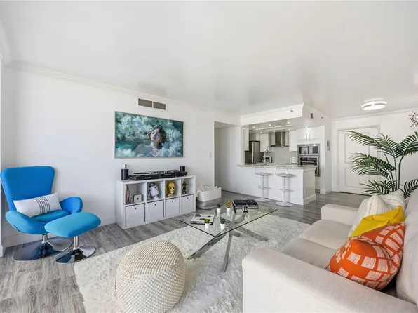 3525 Sage Rd APT 814, Houston, TX 77056