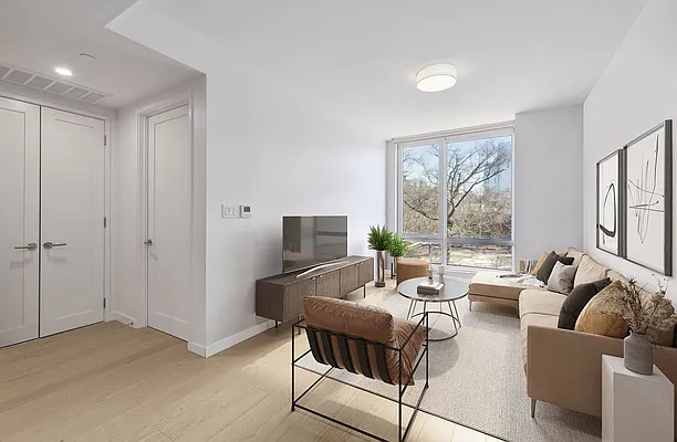 Rented by Reavis | media 33