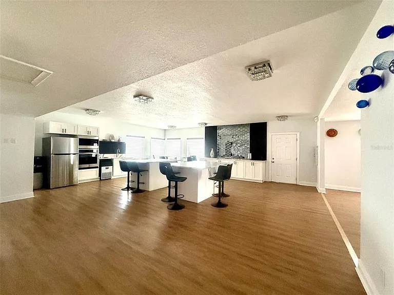 926 Lake Destiny Rd #F — Photo 21
