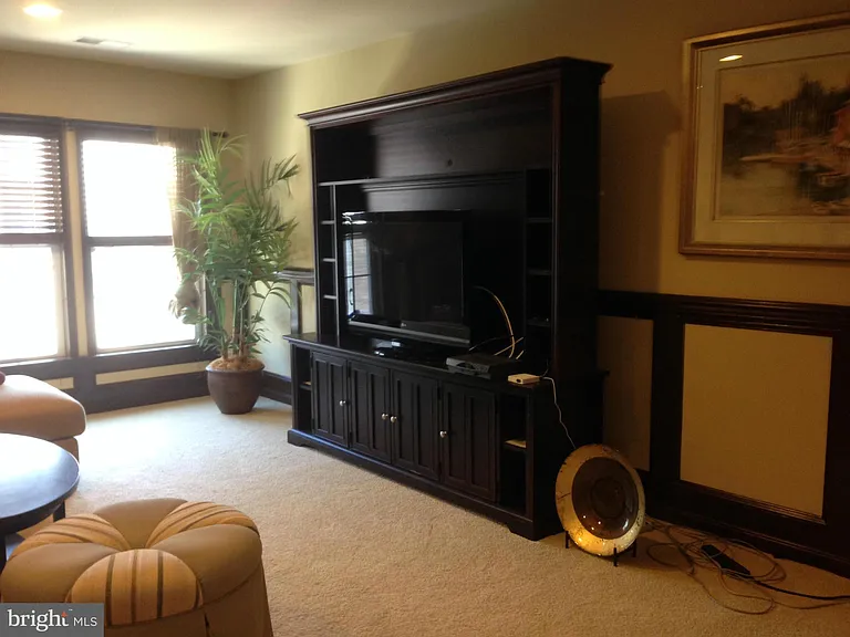 43593 Popes Creek Sq — Photo 3