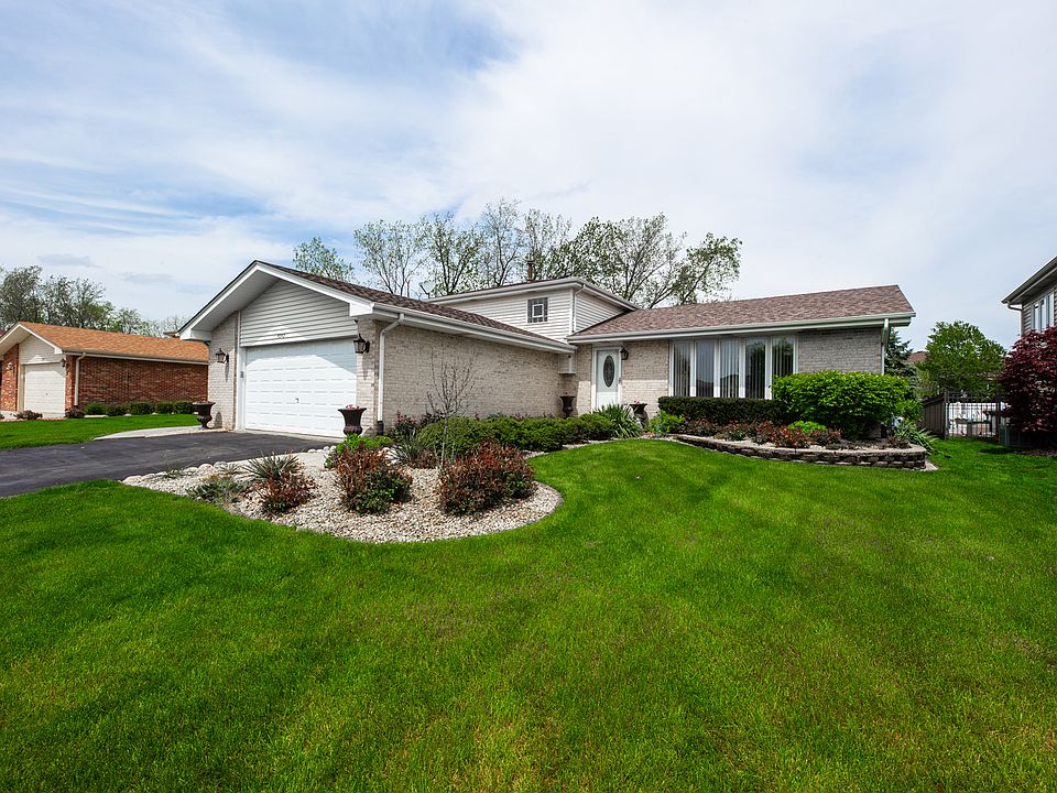 1st image of 9242 Pepperwood Dr