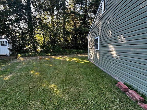 3rd image of 8566 Dyott Ct