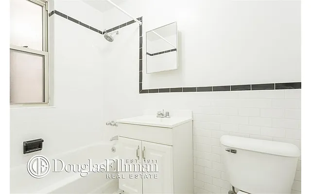 Rented by Douglas Elliman | media 7