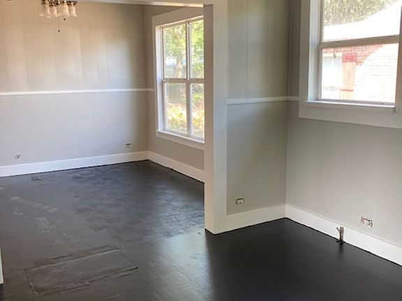 3rd image of 1711 Wisteria St
