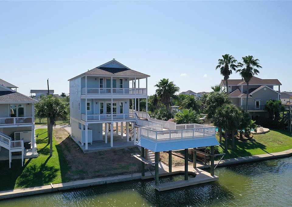 1st image of 4226 Santiago Cir