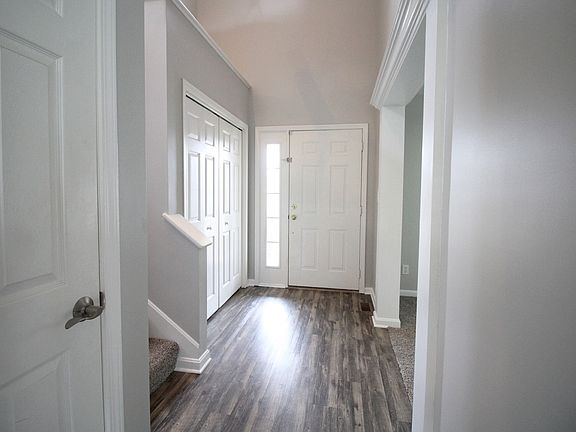 3rd image of 5801 Kevin Ct