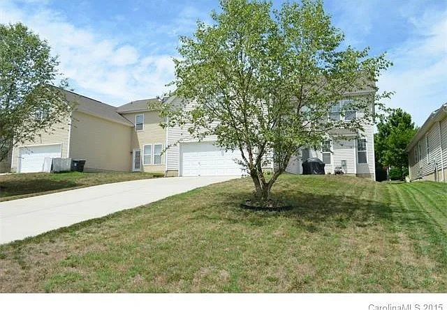 Seafield Ln — Photo 2